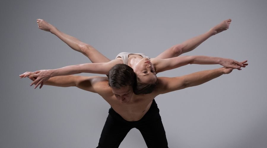 Contact improvisation