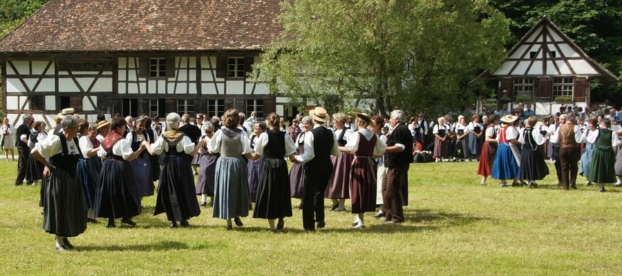 École de danse ZZEcole des danses pour danser à 2 à JULLY SUR SARCE